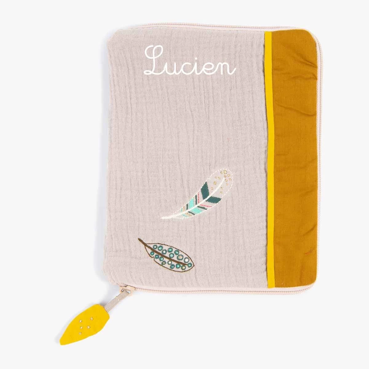 Moulin Roty Protège Carnet De Santé à Broder 1 Moulin Roty Protège Carnet De Santé à Broder