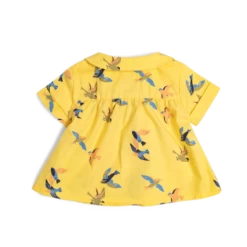 Moulin Roty Henriette Chemise Jaune Motif Hirondelles 5 Moulin Roty Henriette Chemise Jaune Motif Hirondelles -Magasin bébé Henriette chemise popeline jaune imprime allover hirondelles Bord de mer Moulin 1 1